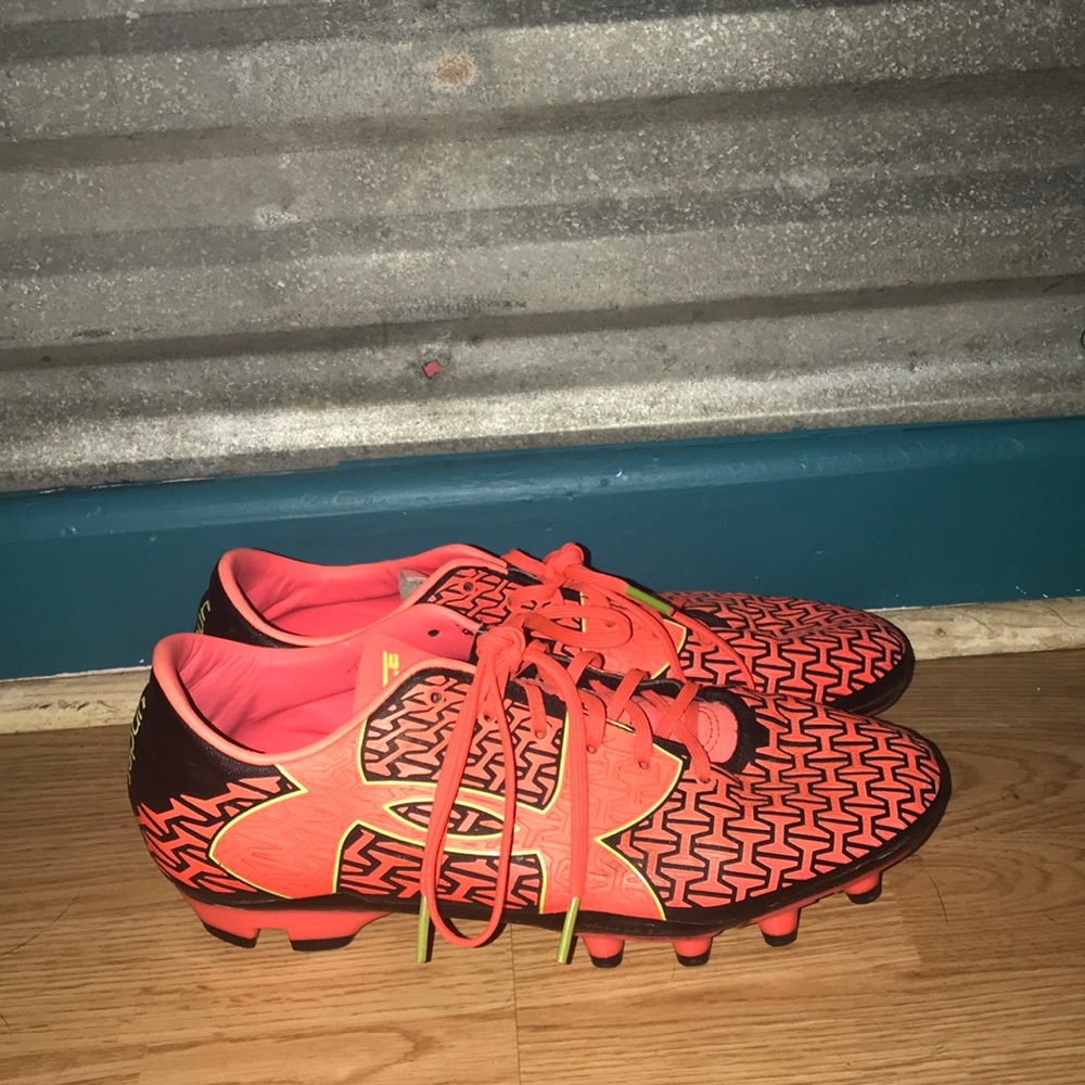 Under armor soccer cleats